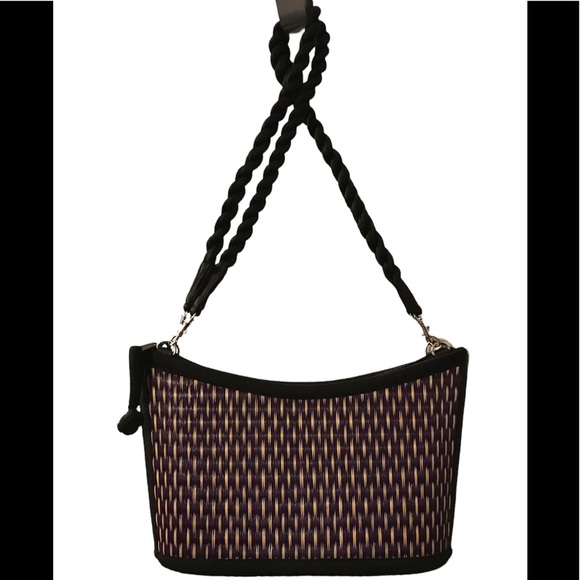 Purple Baskets of Cambodia Handbag Medium size EUC - Picture 3 of 9
